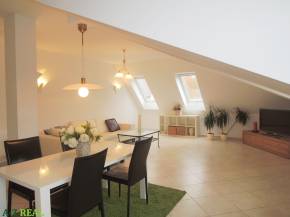  Na prenájom 4-izbový luxusný byt, Nekrasovova ul, - Staré Mesto