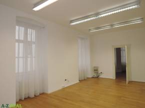 Prenájom kancelárií na Hlavnom námestí, 77,5 m2