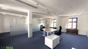 Prenájom kancelárií priamo na Hviezdoslavovom nám. 143m2