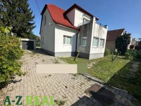 5 izbový rodinný dom na prenájom v Ružinove