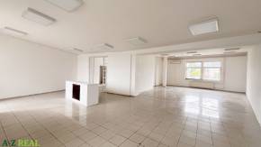 Prenájom obchodných priestorov v obchodnom centre BA III, 153 m2