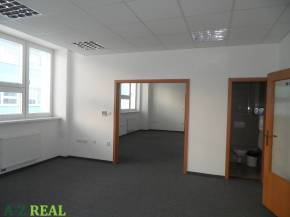 Prenájom kancelárie v Ružinove, Hraničná ul., 424 m2