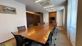 Prenájom nadštandardne zariadených kancelárií  v centre, 151 m2