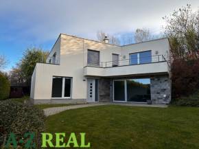 Prenájom rodinného domu v Záhorskej Bystrici.