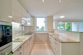  Prenájom exluzívneho 3 izbového apartmánu v Diplomat Parku.