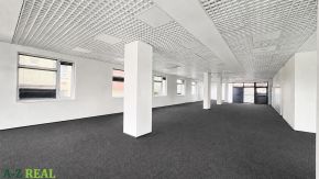  Prenájom kancelárií s TERASOU a výborným parkovaním, 264 m2, Ružinov