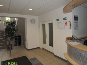  Prenájom kancelárie Ružinov, Sabinovská ul., 33m2,43 m2 