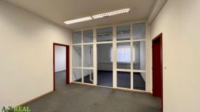  Prenájom kancelárskych priestorov Ružinov, 100 m2,  parking
