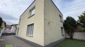  Prenájom RD v Ružinove, Mierová ulica, vhodný  na kancelárie,firmu..