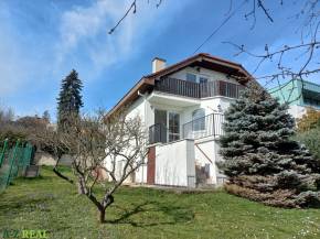  Prenájom rodinného domu na Kolibe, Dvanásta ulica.