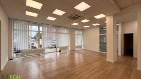 Prenájom obchodných priestorov v obchodnom centre BA III, 152 m2