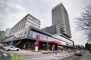 Prenájom 2-izbového zariadeného bytu s garážou v RETRE